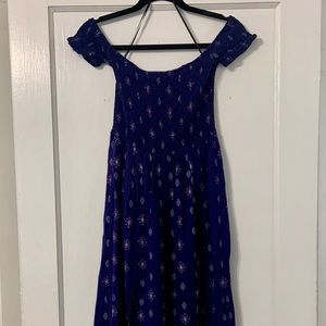 Off the shoulder maxi dress with 2 front slits